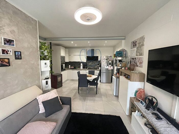 Appartamento trilocale in vendita in Via Freinetto, Coazze