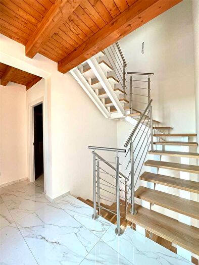 Casa quadrilocale in vendita in Via Cavo Argine, Modena