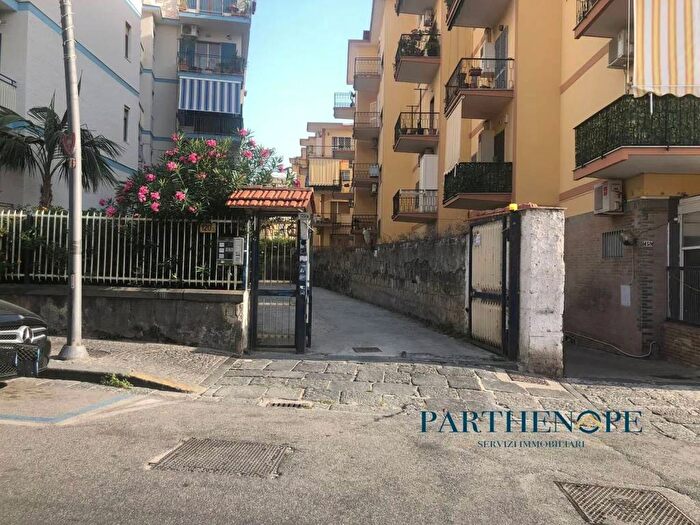 Appartamento trilocale in affitto in Via Armando Diaz, Portici