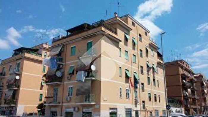 Appartamento monolocale in affitto in Via tor de schiavi, Centocelle, Roma