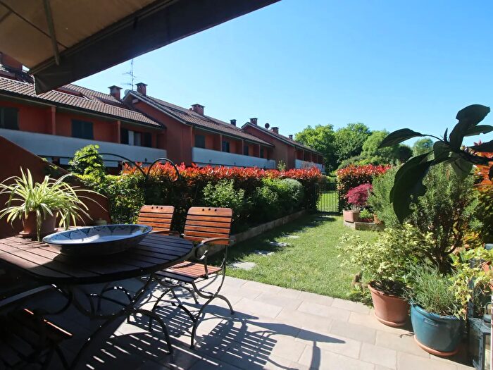 Casa con 7 locali in vendita in Via Somaini, San Fermo Della Battaglia