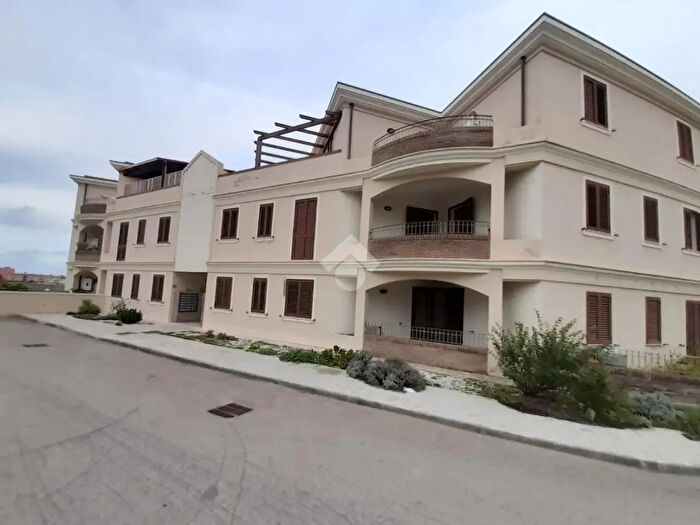 Appartamento trilocale in vendita in Via dellAsfodelo, Porto Torres