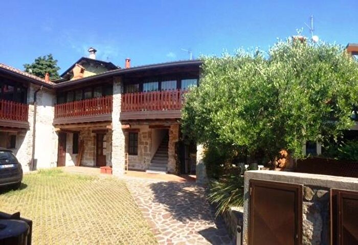 Appartamento bilocale in affitto in Via Castelfiladardo, Centro, Mapello