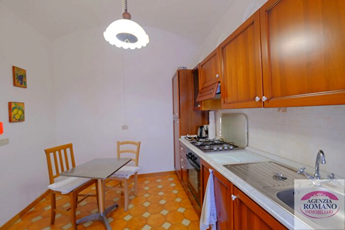 Appartamento con 5 locali in vendita in Via Roma, Pontinvrea