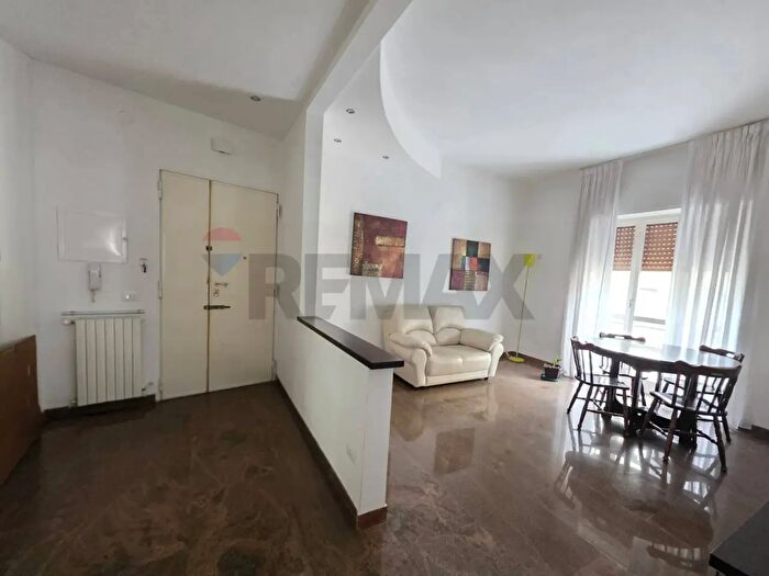 Appartamento quadrilocale in vendita in Via Francesco Saverio Nitti, Cosenza