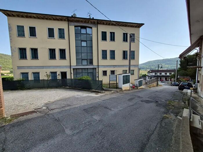 Appartamento quadrilocale in vendita in Via Cengio, Val Liona