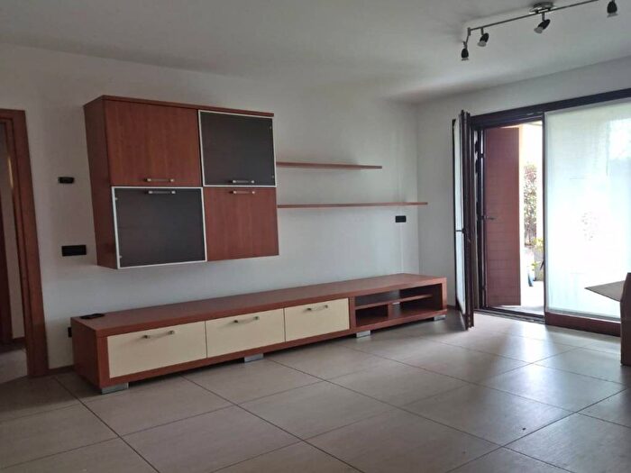 Appartamento bilocale in affitto in Via Giorgio Ambrosoli, Via Lecco Via Bergamo, Monza