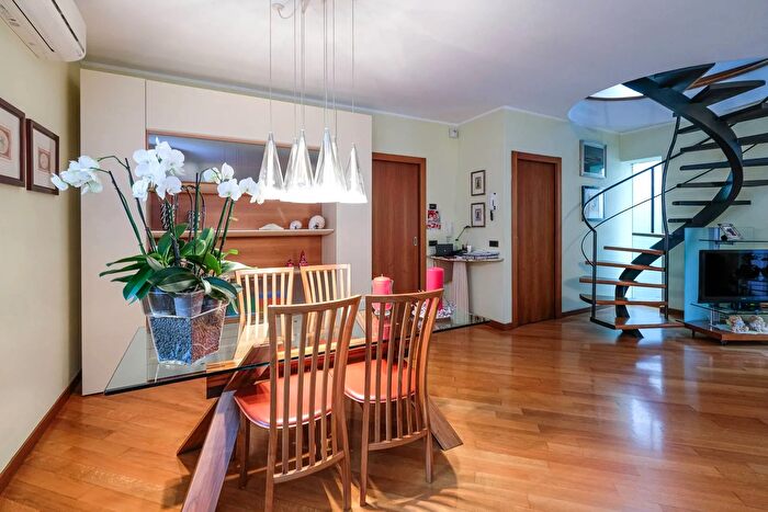 Appartamento quadrilocale in vendita in Via dei Mille, Ponte San Pietro