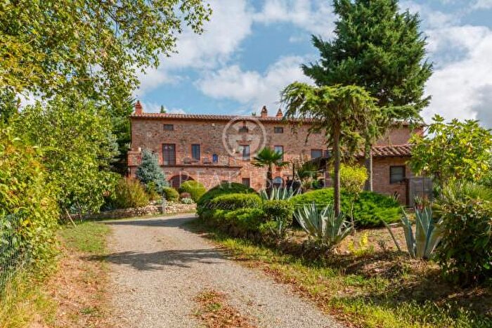 Casa con 6 locali in vendita in Strada Vicinale del Poggio, Citta Della Pieve