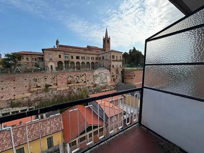 Appartamento quadrilocale in vendita in Corso XXV Aprile, Moncalvo