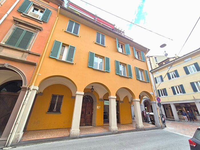 Casa bilocale in affitto in Via Alfredo Testoni, Centro Storico, Bologna