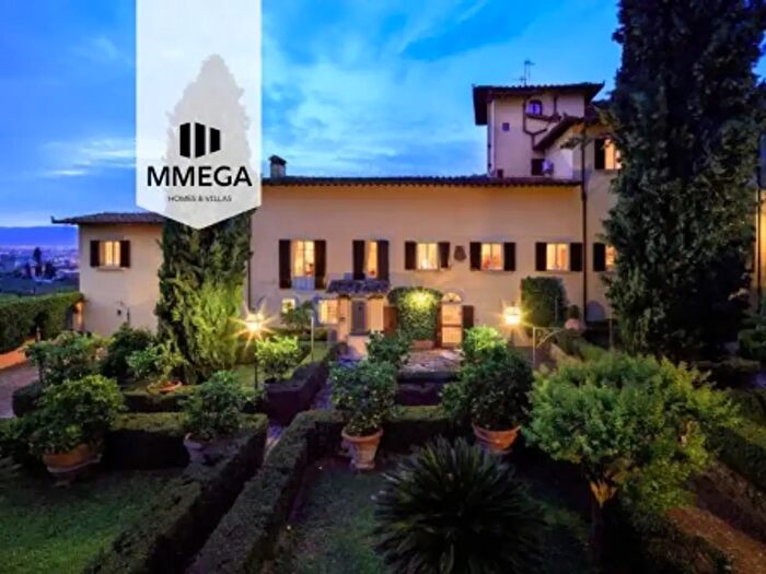 Casa con 6 locali in vendita in Via Leonardo da Vinci, Lastra A Signa