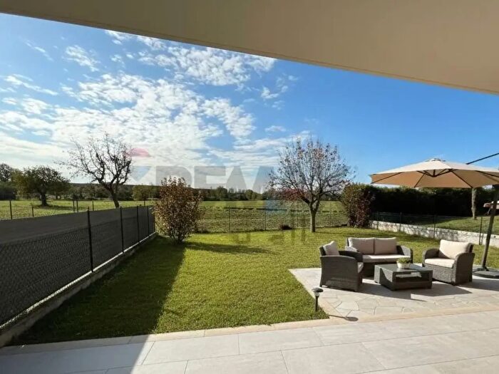 Casa con 5 locali in vendita in Castelnuovo Del Garda