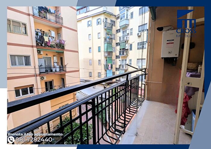 Appartamento quadrilocale in vendita in Via Ben Hur, Napoli