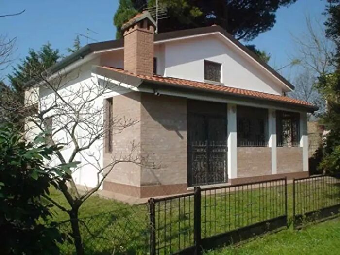 Casa con 5 locali in vendita in Via Torquato Tasso, Comacchio