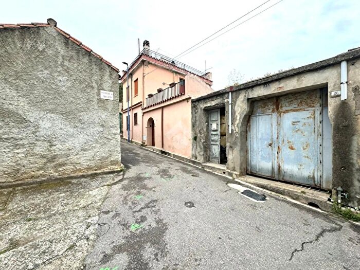 Casa con 5 locali in vendita in Via Pellico, San Vito