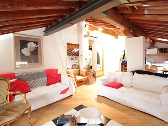 Appartamento trilocale in vendita in Via Francesco Zanardi, Bologna