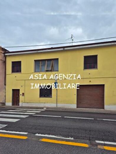 Appartamento trilocale in vendita in Via Giacomo Matteotti, Corte de Cortesi con Cignone