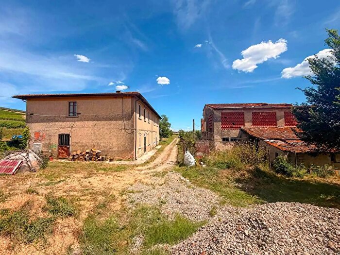Casa con 10 locali in vendita in Via Filicaia, Cerreto Guidi