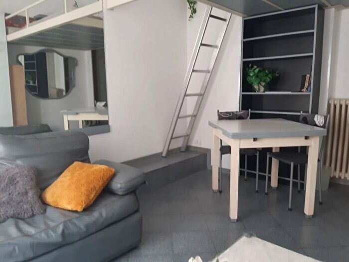 Appartamento monolocale in affitto in Viale Tunisia, Porta Venezia, Milano