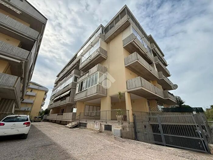 Appartamento bilocale in vendita in Via Baracca, Alba Adriatica