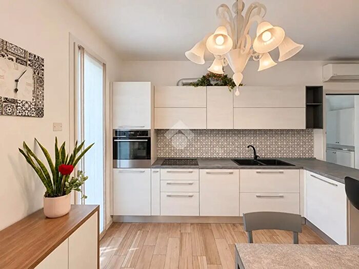 Appartamento quadrilocale in vendita in Via Triestina, Venezia