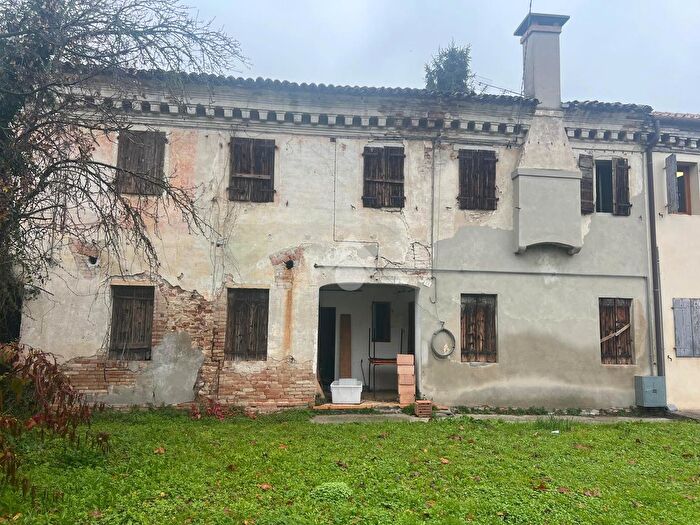 Casa trilocale in vendita in Piazza Novembre, SantAngelo Di Piove Di Sacco