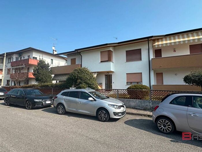 Appartamento trilocale in affitto in Via Tevere, Colugna, Tavagnacco