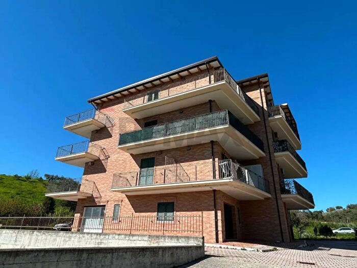 Appartamento trilocale in vendita in Via Dragonara C, San Giovanni Teatino