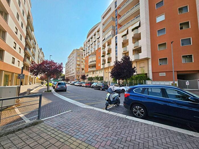 Appartamento quadrilocale in affitto in Via Ferruccio Parri, Centro, Matera