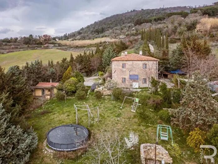 Casa con 6 locali in vendita in Via Val di Cornia, Monterotondo Marittimo