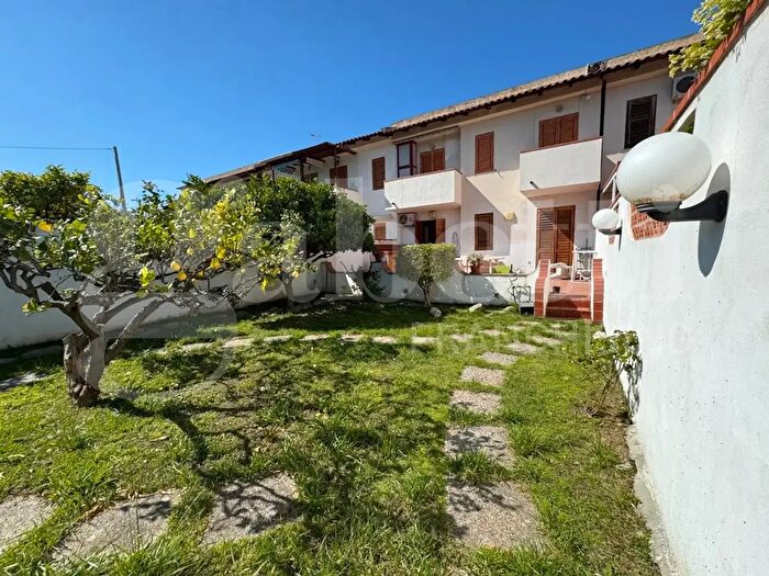 Appartamento quadrilocale in vendita in Via Archimede, Furnari
