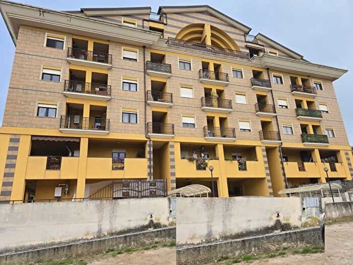 Appartamento trilocale in vendita in Via Giovanni Gronchi Vibo Valentia, Vibo Valentia