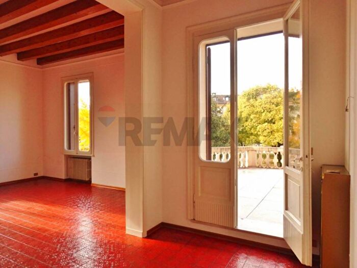 Casa con 5 locali in affitto in San Bortolo, Vicenza