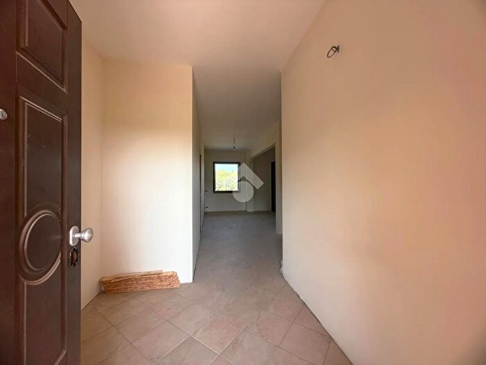 Appartamento con 5 locali in vendita in Via degli Abeti, Colleferro