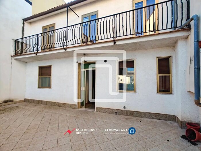 Casa quadrilocale in vendita in Via Roma, Bugnara