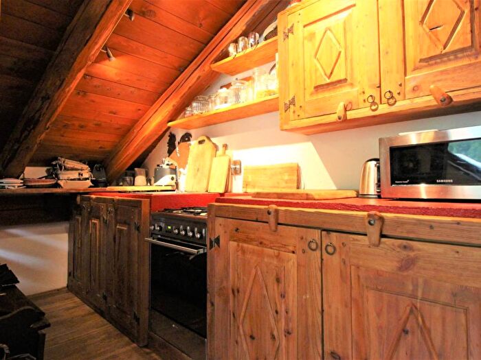 Case in Vendita e in Affitto - 2