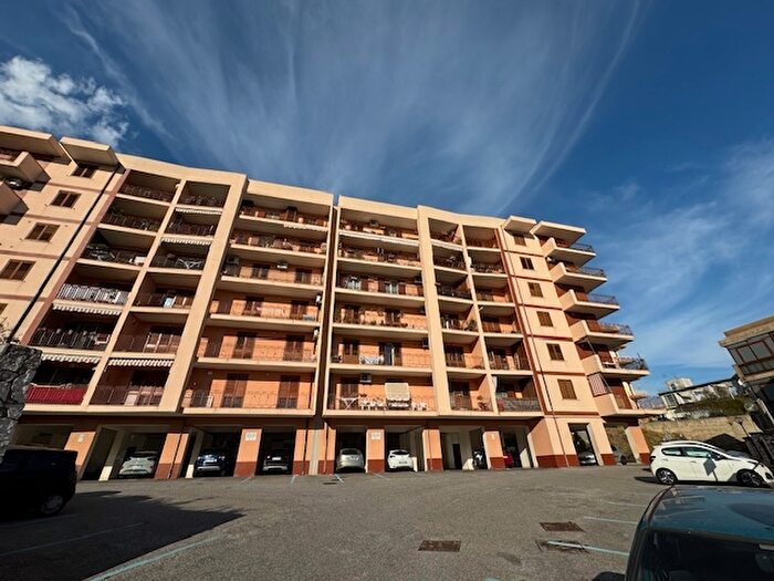 Appartamento trilocale in vendita in Strada Panoramica dello Stretto, Messina