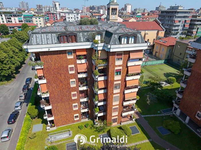 Appartamento quadrilocale in vendita in Via Cardinale Andrea Carlo Ferrari, Rondò Torretta, Sesto San Giovanni