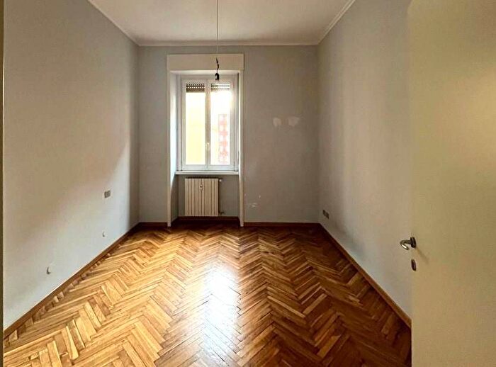 Appartamento bilocale in affitto in viale Gabriele Dannunzio, Corso Genova, Milano