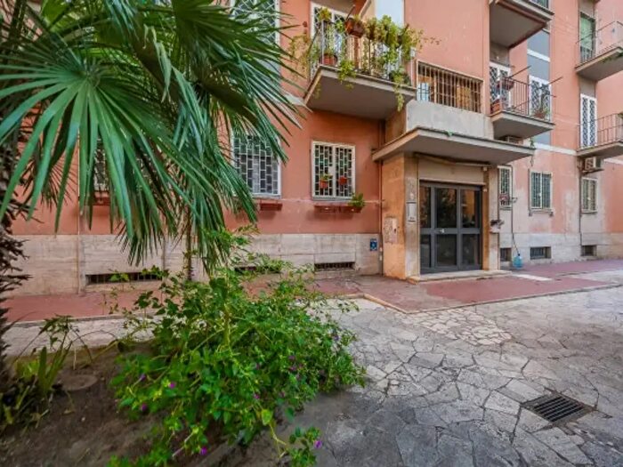 Appartamento bilocale in vendita in Viale Marco Fulvio Nobiliore, Roma