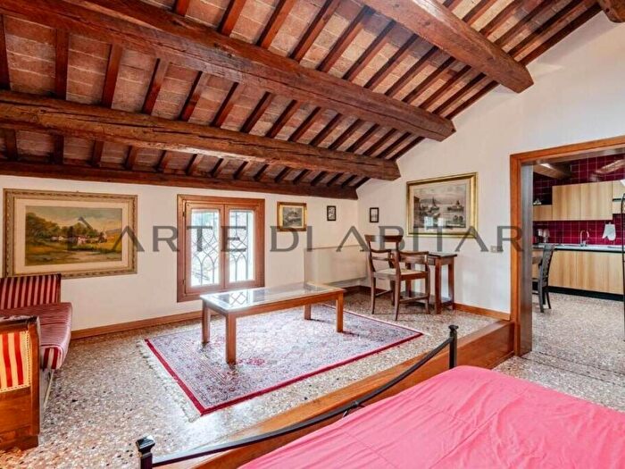 Appartamento trilocale in affitto in Piazza XX Settembre, Centro, Noale