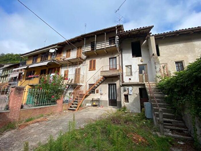 Casa trilocale in vendita in Via Vittorio Veneto, Rocchetta Tanaro
