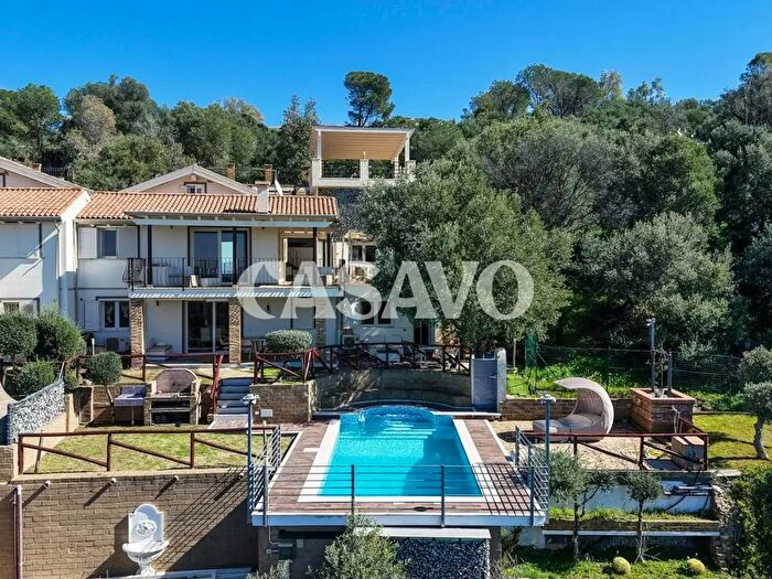 Casa con 5 locali in vendita in Via delle Orchidee, Quartu Sant'Elena
