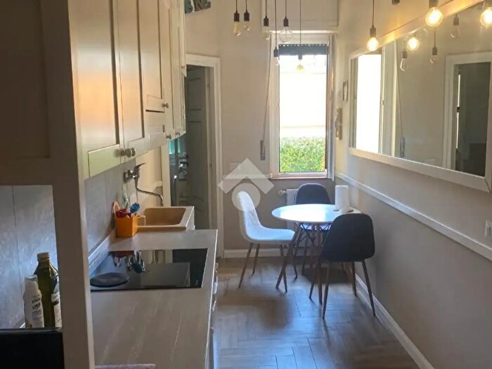 Appartamento monolocale in affitto in Piazza Schiavone, Milano