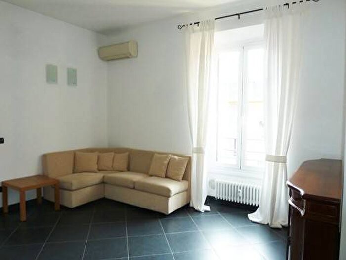 Appartamento trilocale in affitto in Via Raffaello Sanzio, Amendola Buonarroti, Milano