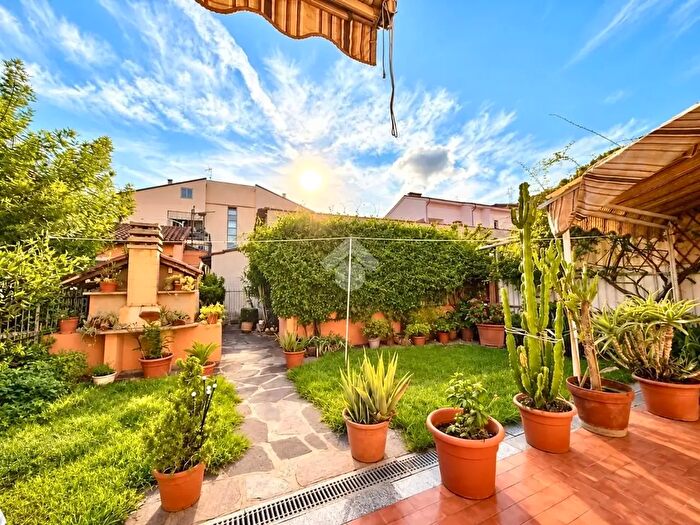 Appartamento bilocale in vendita in Via M Genlis, Albenga