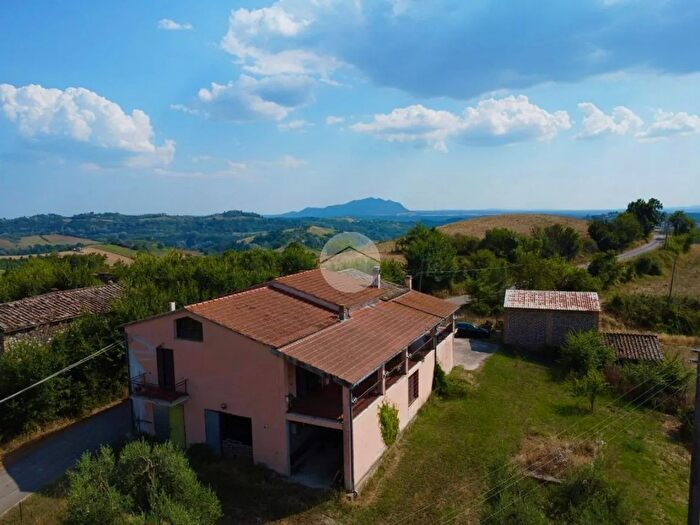Casa con 6 locali in vendita in Vocabolo San Vito, Calvi DellUmbria