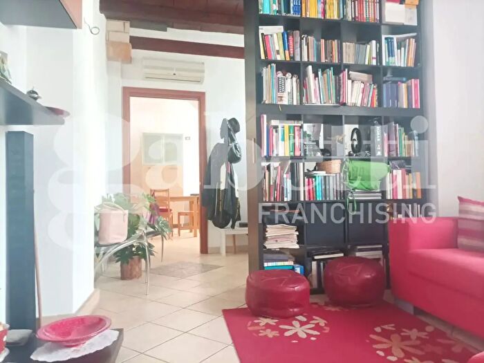 Casa con 5 locali in vendita in Piazza Parrocchia Snc, Quartucciu