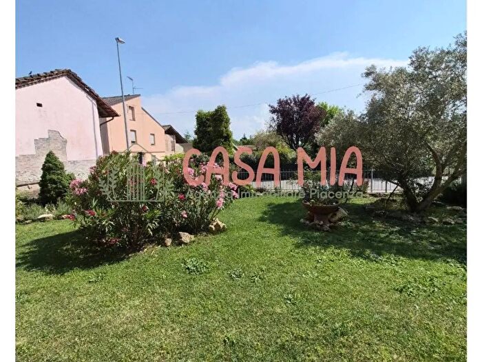 Casa quadrilocale in vendita in Case Gatti, Podenzano
